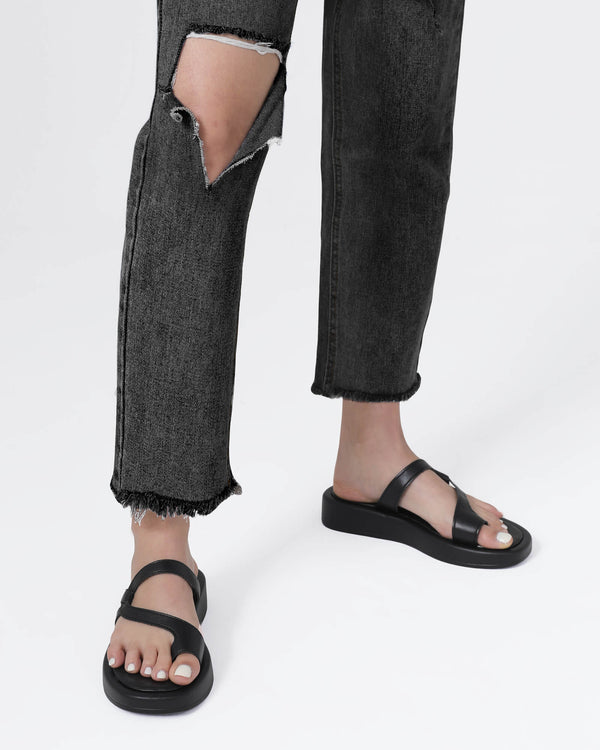 Criss-Cross Straps Flat Sandals