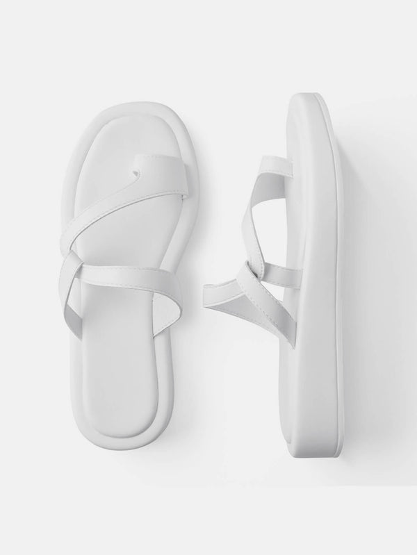 Criss-Cross Straps Flat Sandals